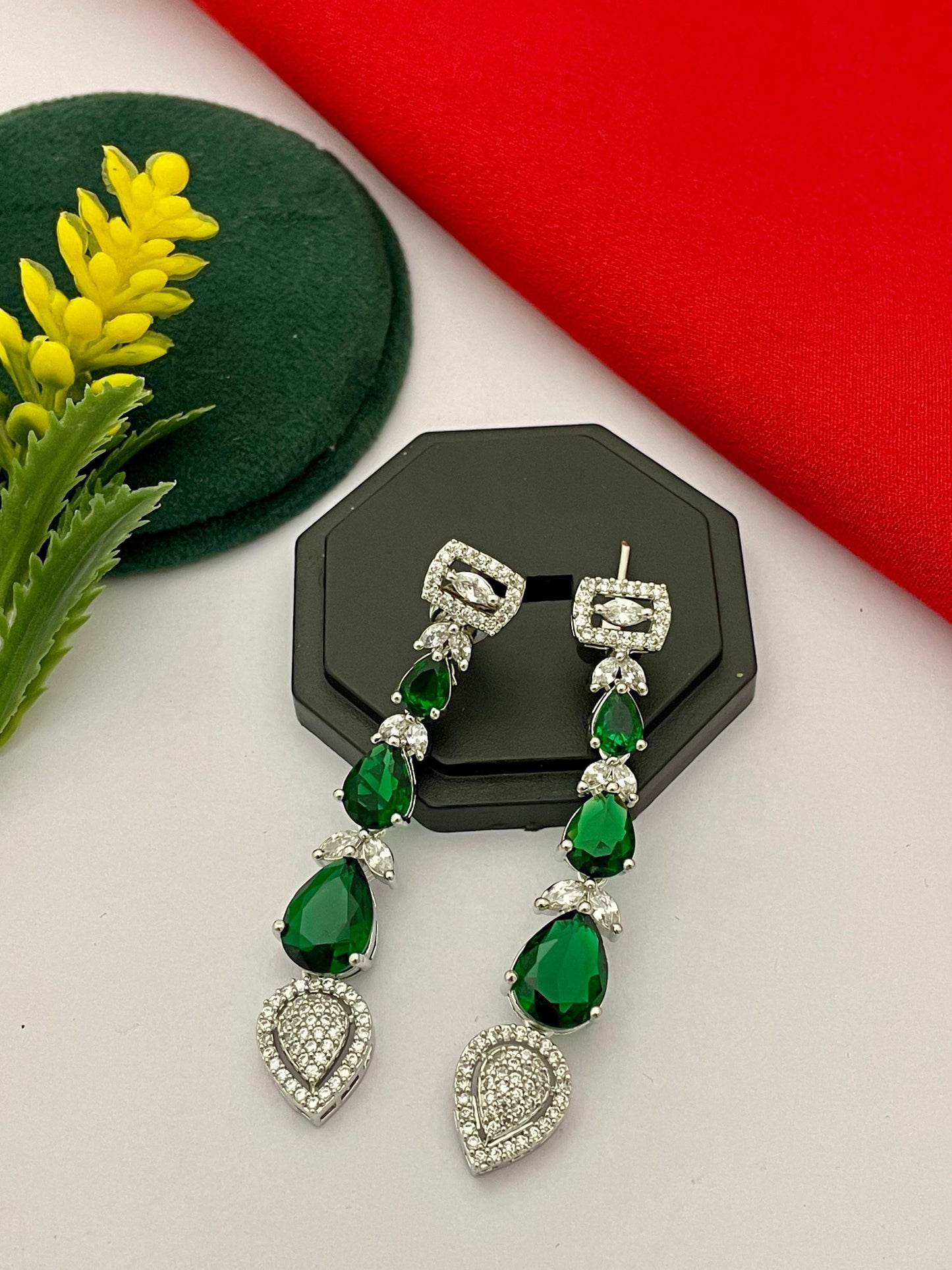 025 Elegant Earring