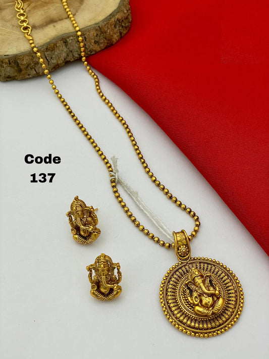 137 Fine Finish Antique Pendent Set