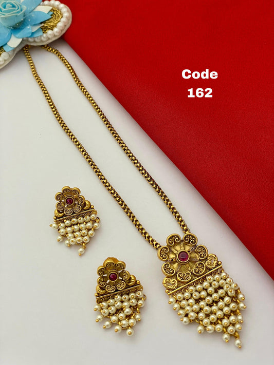 162 Fine Finish Antique Pendent Set