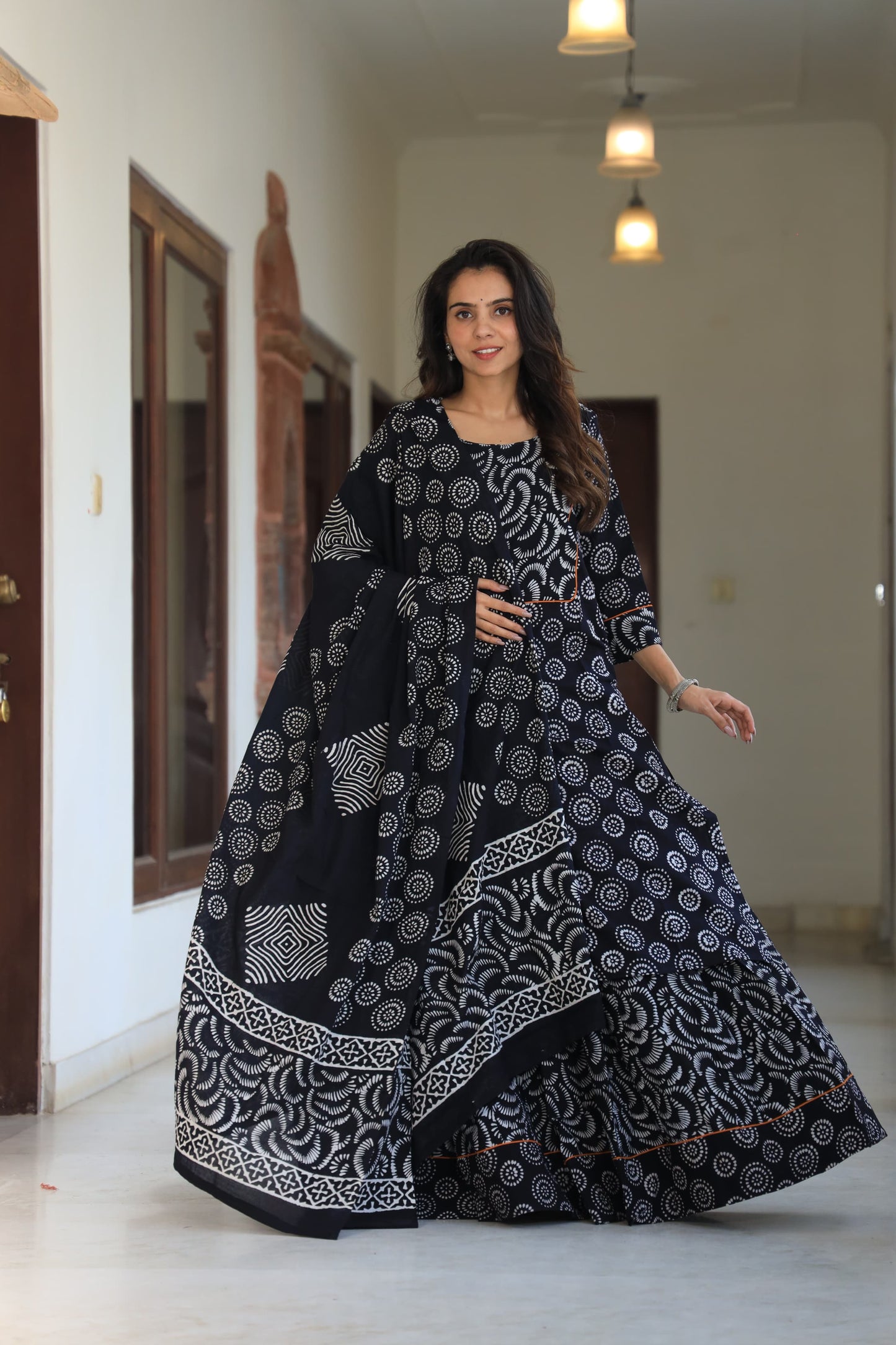 805 Long Kurta with Dupatta Lengha-3 PC Set