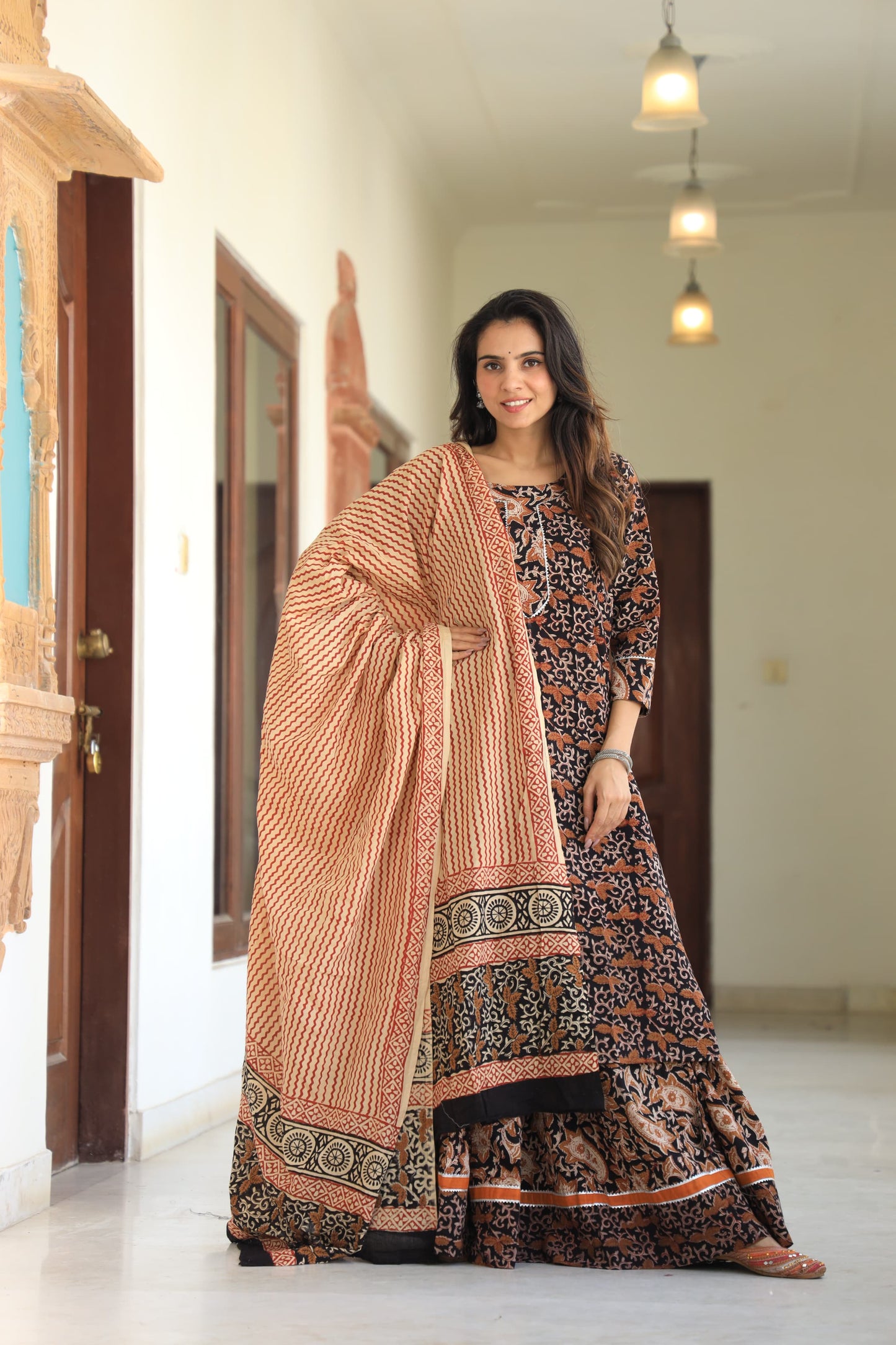 826 Long Kurta with Dupatta Lengha-3 PC Set