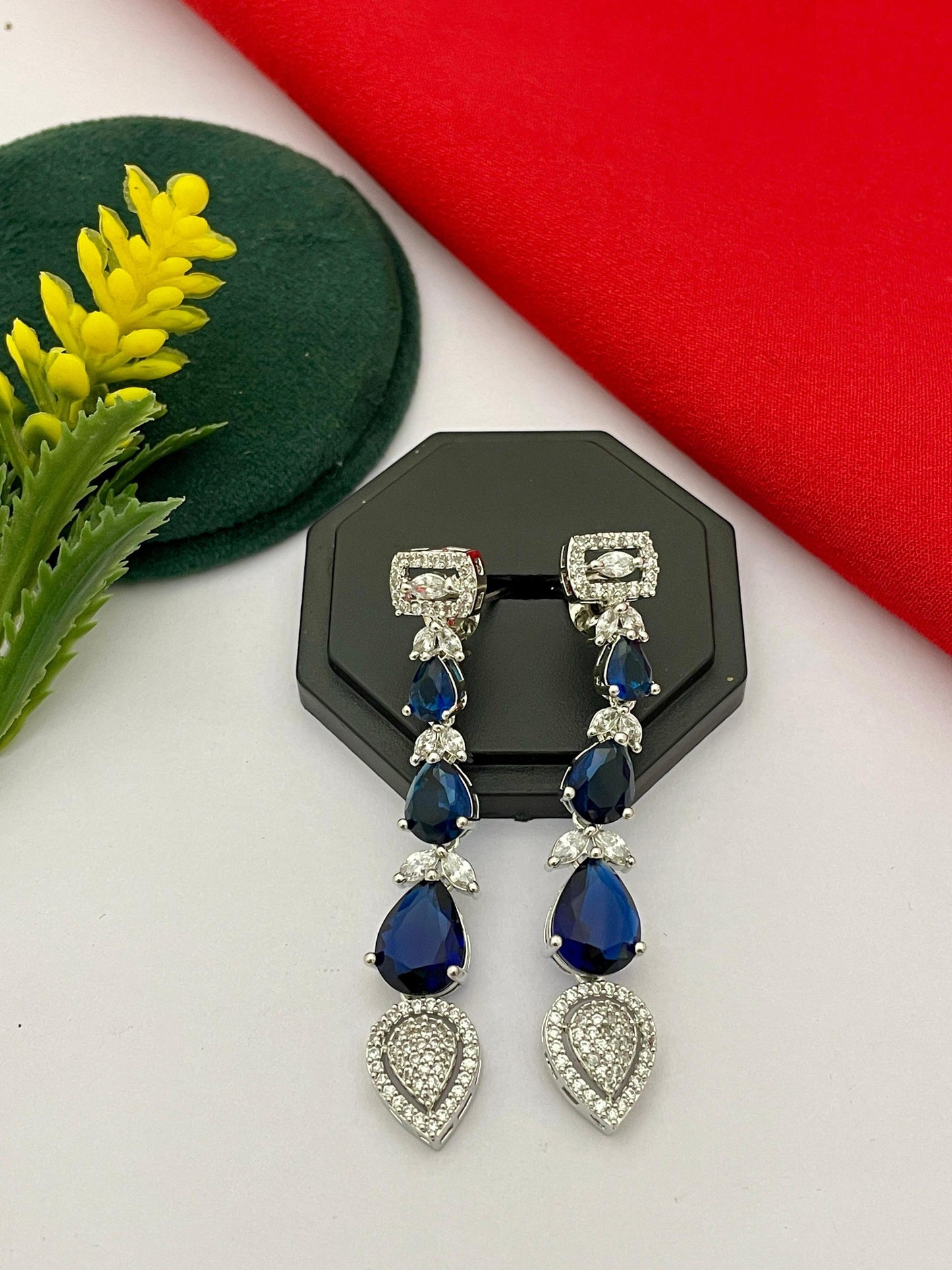 090 Elegant Earring