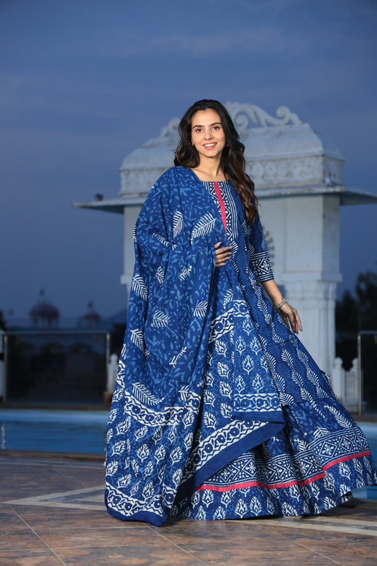 802 Long Kurta with Dupatta Lengha-3 PC Set