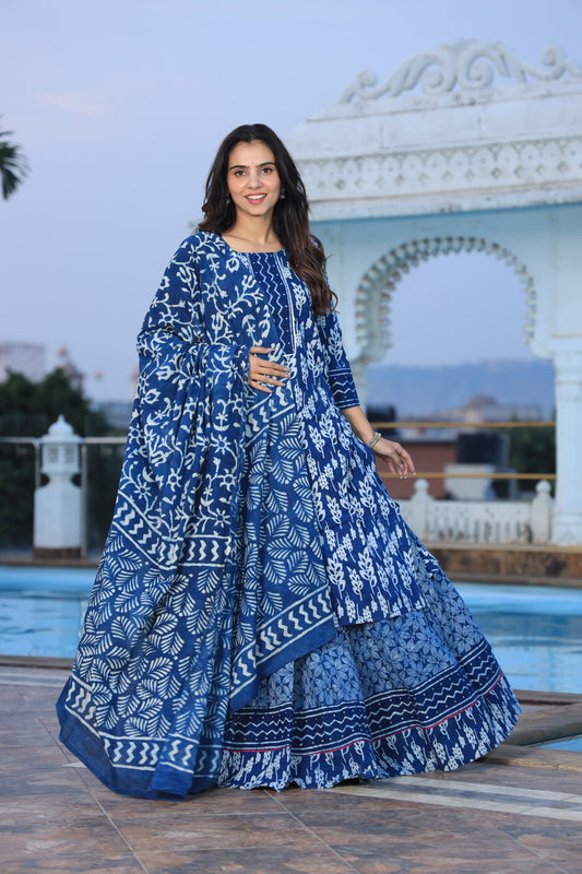 804 Long Kurta with Dupatta Lengha-3 PC Set