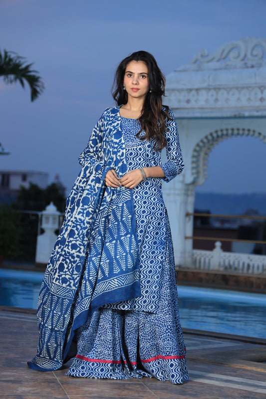 806 Long Kurta with Dupatta Lengha-3 PC Set